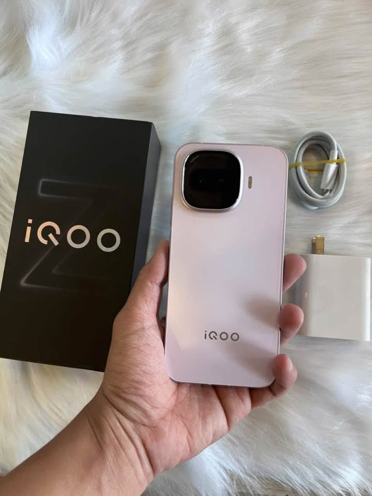 𝗶𝗤𝗢𝗢 𝗭𝟭𝟭 𝗧𝘂𝗿𝗯𝗼 12GB/256GB – SNAPDRAGON 8 GEN 5, CAMERA 200MP, PIN 7.600mAh - Tin Tức Công Nghệ