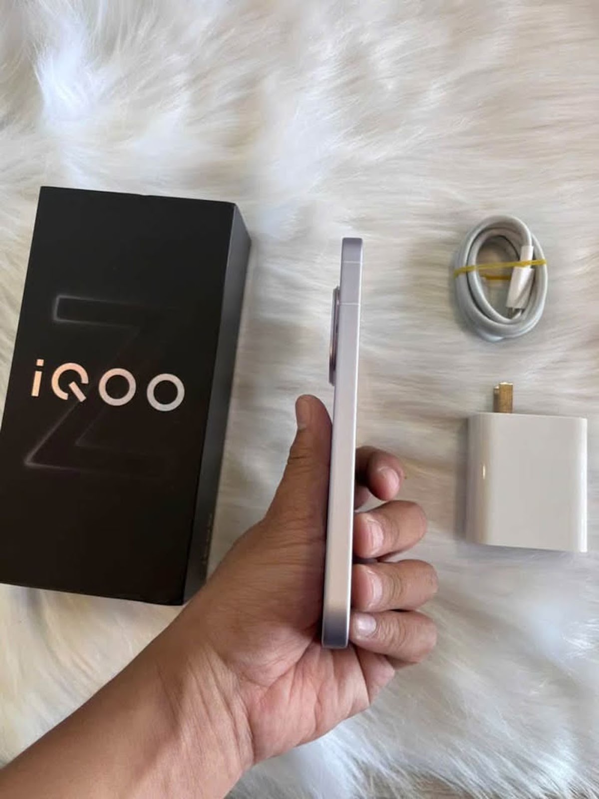 𝗶𝗤𝗢𝗢 𝗭𝟭𝟭 𝗧𝘂𝗿𝗯𝗼 12GB/256GB – SNAPDRAGON 8 GEN 5, CAMERA 200MP, PIN 7.600mAh - Tin Tức Công Nghệ