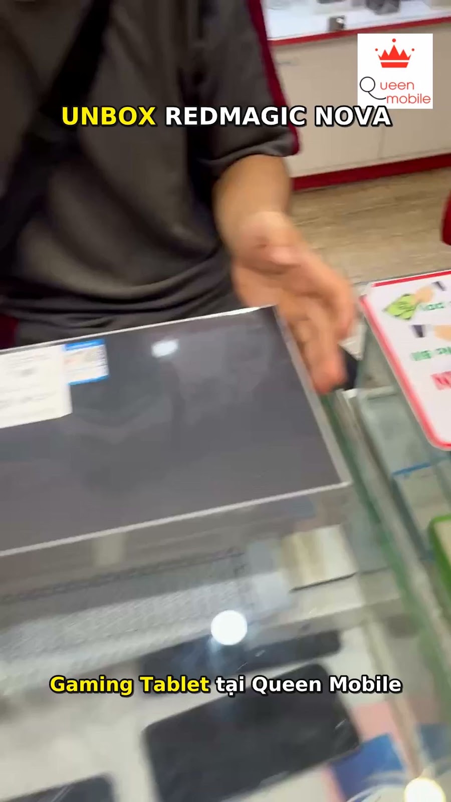 Unbox REDMAGIC Nova Gaming Tablet tại Queen Mobile! Màn hình 10,9 inch 2.8K 144Hz, Snapdragon 8 Gen 