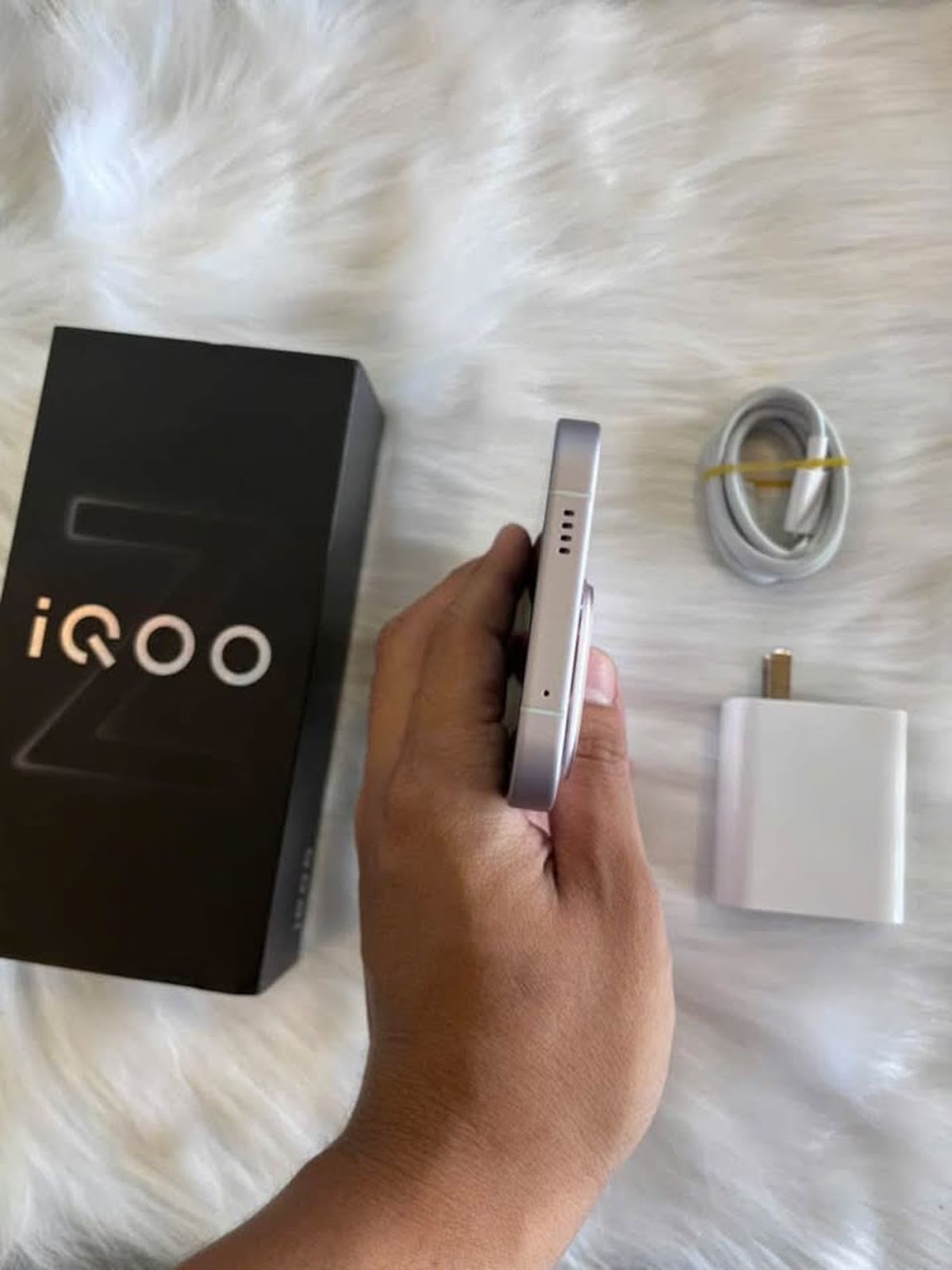 𝗶𝗤𝗢𝗢 𝗭𝟭𝟭 𝗧𝘂𝗿𝗯𝗼 12GB/256GB – SNAPDRAGON 8 GEN 5, CAMERA 200MP, PIN 7.600mAh - Tin Tức Công Nghệ
