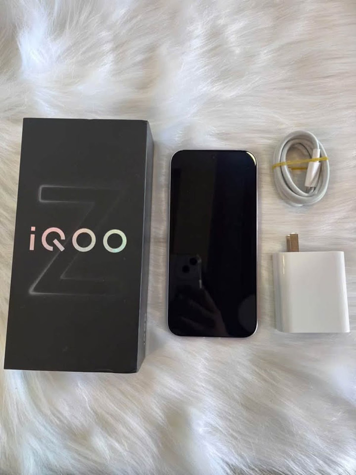 𝗶𝗤𝗢𝗢 𝗭𝟭𝟭 𝗧𝘂𝗿𝗯𝗼 12GB/256GB – SNAPDRAGON 8 GEN 5, CAMERA 200MP, PIN 7.600mAh - Tin Tức Công Nghệ