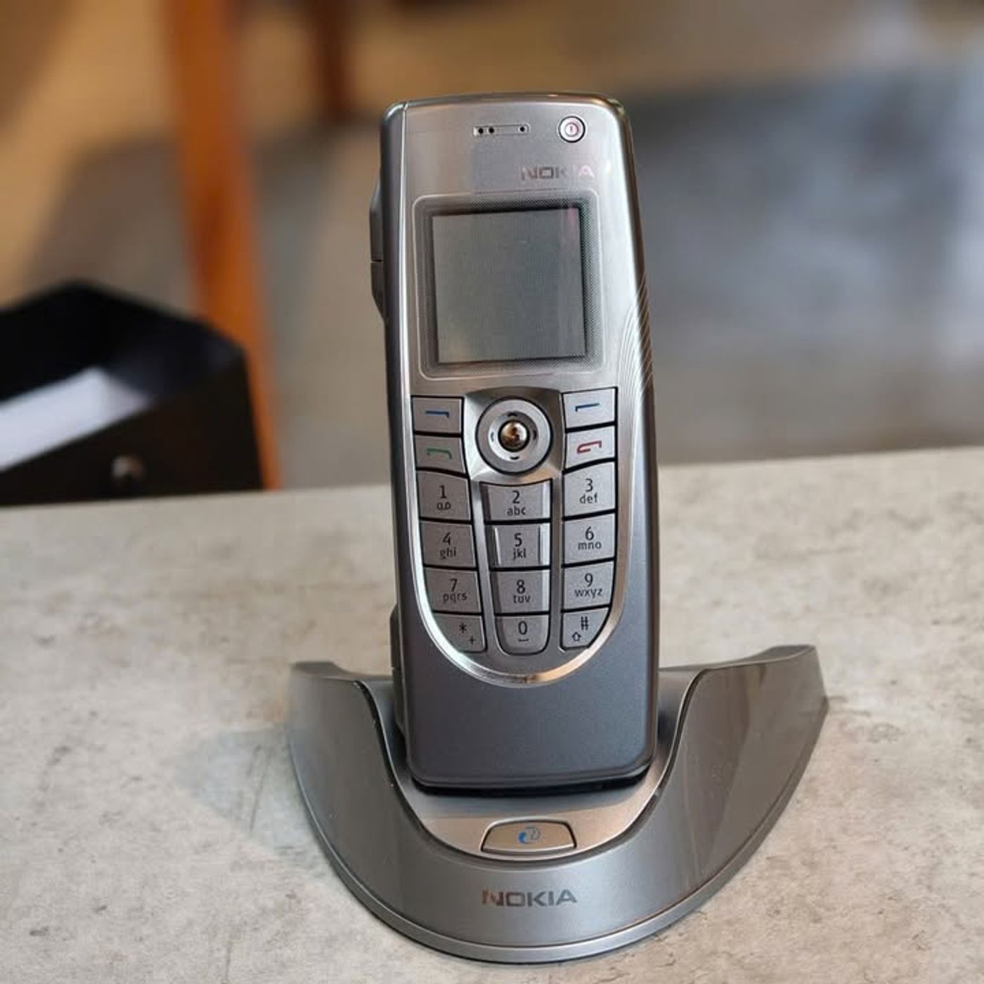 Nokia 9300 Communicator New 100% hiếm gặp xuất hiện trên thị trường sưu tầm - Tin Tức Công Nghệ